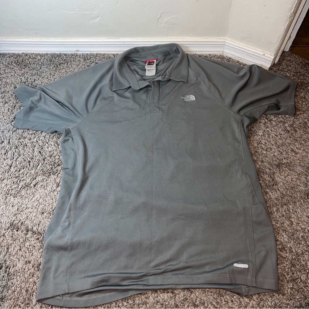 The North Face grey Polo Golf Rugby Button Shirt Mens Size Large